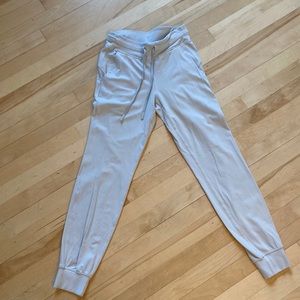 Lululemon Ready to Rulu size 4 jogger